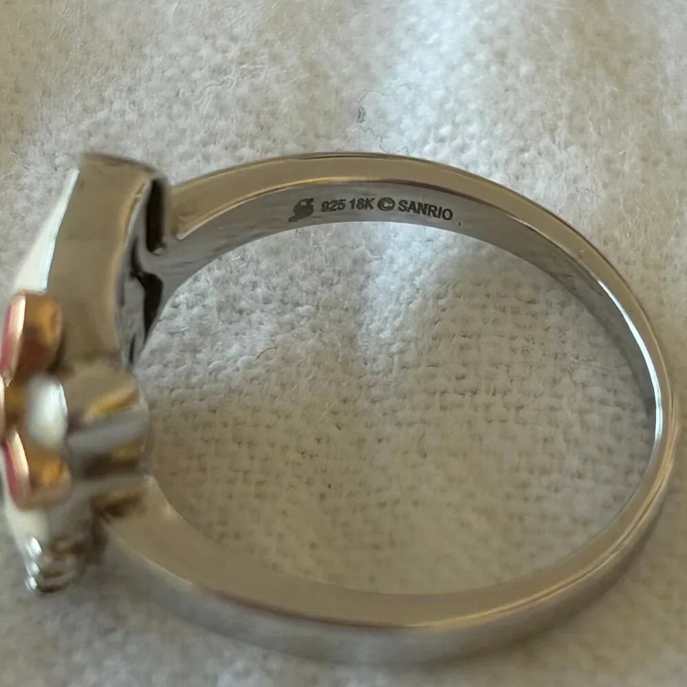 Hello Kitty Ring - Picture 7 of 10